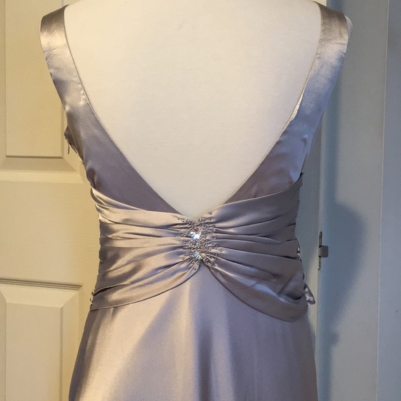 Silver Pearls gown from Rio - Picture 4 of 6